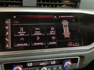 Audi Q3 45 TFSIe 180kW/245PK S Line · Panoramadak · Apple/Android Car Play · Drive select