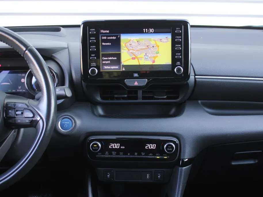 Toyota Yaris 1.5 Hybrid Launch Edition | 17' LM | Clima | Cruise adapt.| PDC V+A | Camera | HUD | Keyless | Navi | 1e eigenaar |