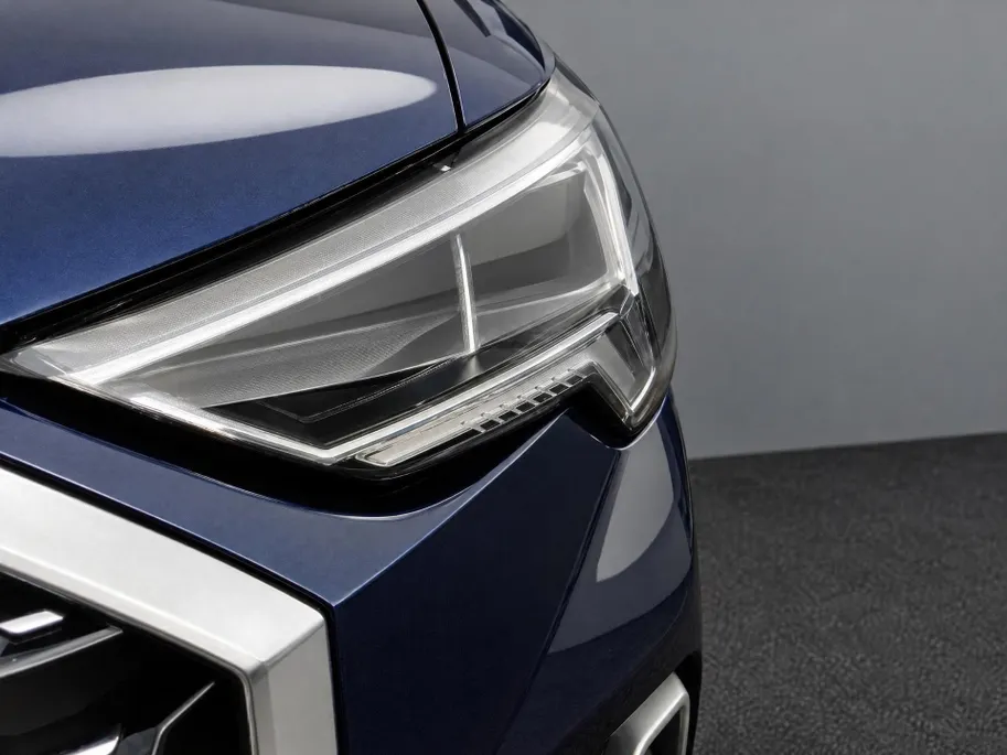 Audi Q3 Sportback 45TFSIe 245PK S Line Panoramadak · Trekhaak · Camera + Parkeersensoren · Apple/Android Car Play ·