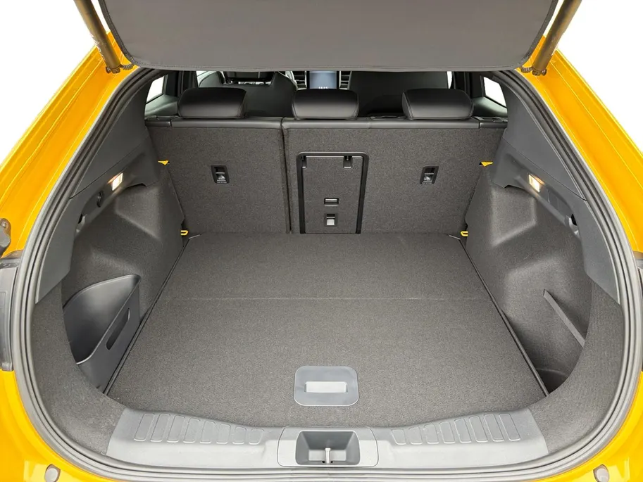 Ford Capri Premium Extended Range RWD 77 kWh | AGR Stoelen | 3500,- Ford Voordeel | 0,99% Rente icm Ford Options | B&O | Adaptieve Cruise Control