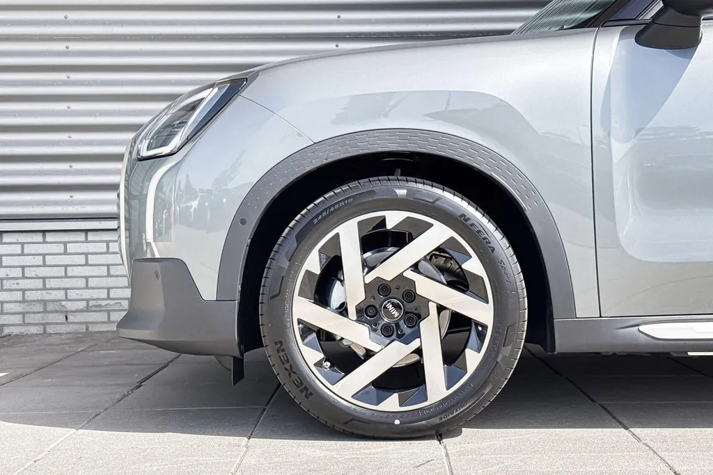 MINI Countryman Electric E Favoured XL 66.5 kWh