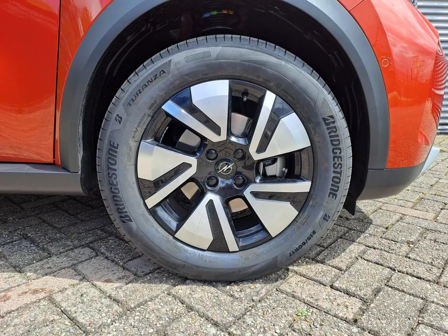 Opel Frontera 1.2 Turbo Hybrid GS | Apple Carplay/Android Auto | Navi | Camera | AUTOMAAT! | Dodehoek detector | ECC |