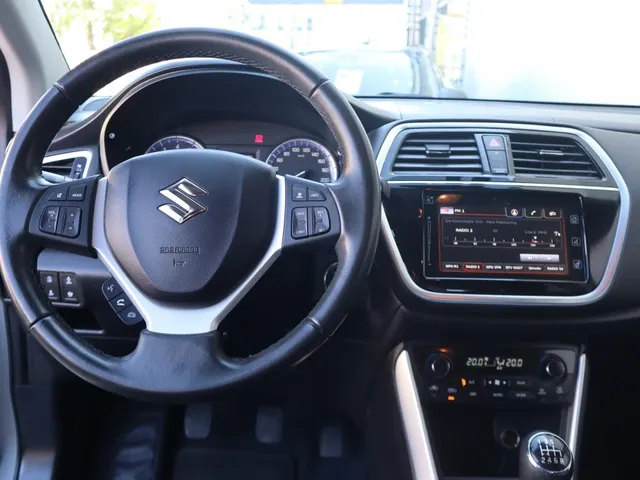 Suzuki S-Cross 1.4 BoosterJet Select Hybrid Trekhaak | AllSeasons | Adapt. Crui