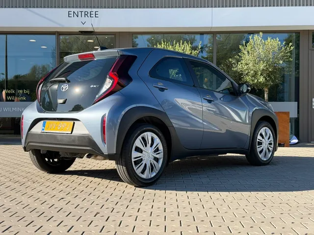 Toyota Aygo X Hybrid 115 play | Camera | Addaptive Cruise