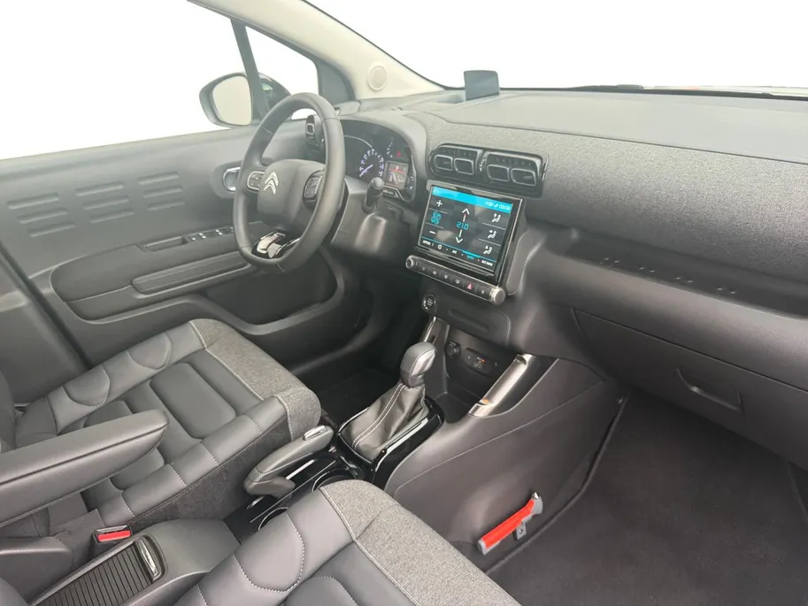 Citroën C3 Aircross 1.2 PureTech Shine | Head up display | Stoelverwarming | Navigatie | Camera |