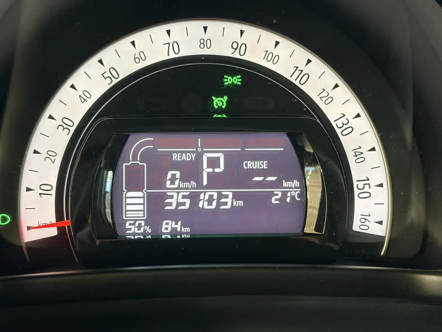 Renault Twingo Z.E. E-Tech Série Limitée Urban Night 22 kWh Automaat | SOH-Waarde 94% | Navigatie | Camera | Climate Control | Stoelverwarming | Lichtmetalen Velgen | Cruise Control | Parkeersensoren |