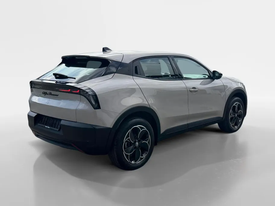 Alfa Romeo Junior Elettrica 54 kWh