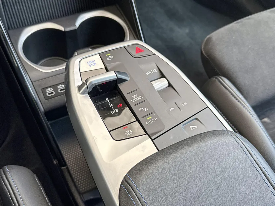 BMW iX1 eDrive20 67 kWh