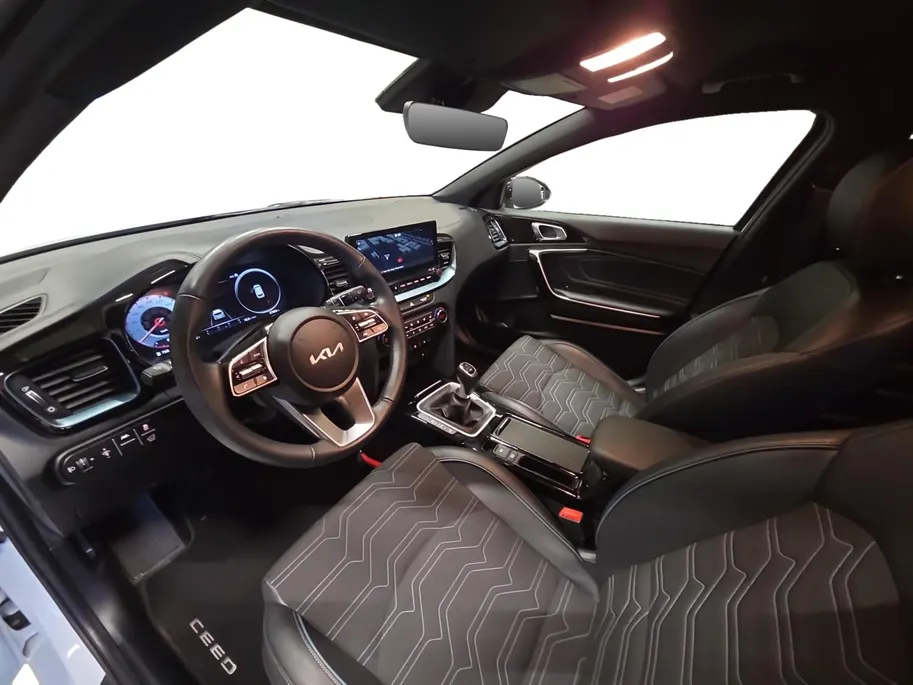Kia Ceed Sportswagon 1.0 T-GDi Design Edition | Dodehoek Detectie | JBL | Cruise Control Adaptief | Carplay | Camera |