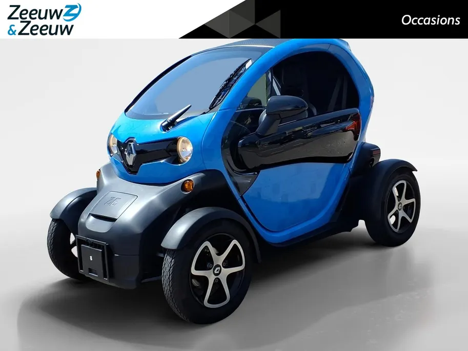 Renault Twizy Intens 80 duo uitvoering voor 2 personen | slechts 2048 KM | koopaccu |  LM velgen | blauwe wrap auto is zwart metallic Twizy Intens 80 duo uitvoering voor 2 personen | slechts 2048 KM | koopaccu |  LM velgen | blauwe wrap auto is zwart metallic