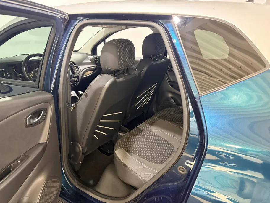 Renault Captur 90PK TCe Intens | 1ste Eigenaar | Navigatie | Climate Control | Cruise Control | Camera | Parkeersensoren | Lichtmetalen Velgen | LED Lampen |