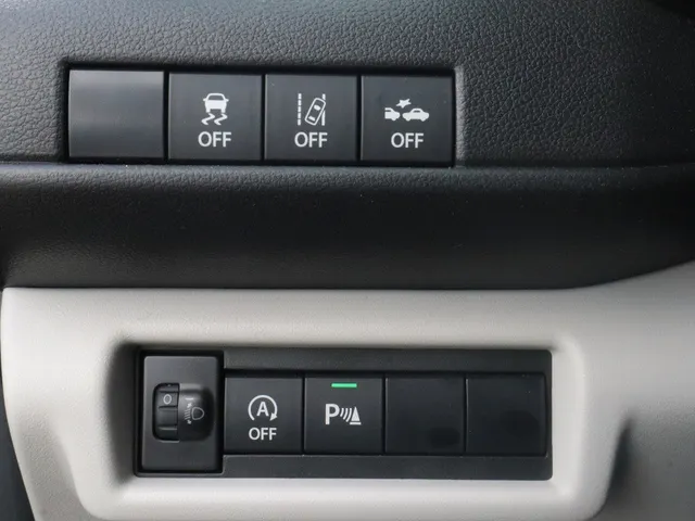 Suzuki Swift 1.2 Style Smart Hybrid