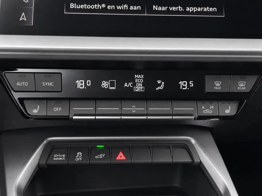 Audi A3 Sportback 40 TFSIe 204pk S-tronic Advanced edition · SOH 92% · Apple/Android Car Play · Stoelverwarming · P-Sensoren · Elek. Achterklep · 18'' Inch ·