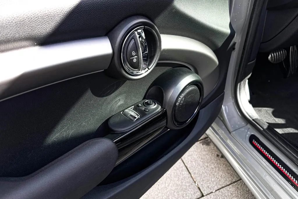 MINI Cooper 3-deurs Cooper 60 Years Edition