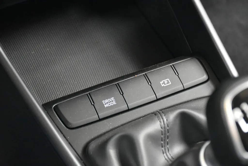 Hyundai i20 1.0 T-GDI E-Motion I Navi I Cruise I Camera