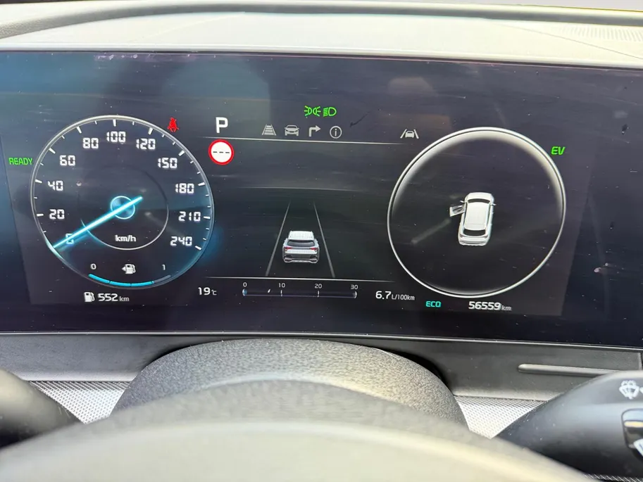 Kia Sportage 1.6 T-GDi Hybrid GT-PlusLine | Zeer compleet | Trekhaak | Panoramadak | 100% Dealer onderhouden | Stoel & Stuurverwarming |