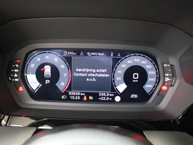 Audi A3 Sportback 35 TFSI S edition Navigatie | B&O Audio | 18' Velgen | Sportstuur |