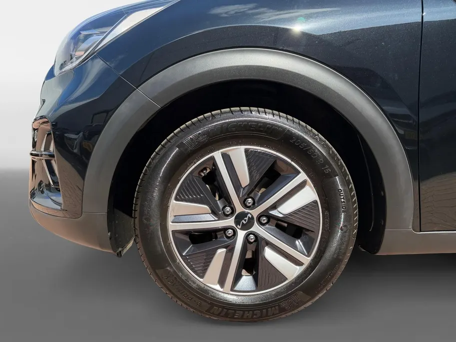 Kia Niro 1.6 GDi Hybrid DynamicPlusLine | Zeer nette auto| Trekhaak | Dealer onderhouden | Lederen bekleding | Navigatie | Apple CarPlay & Android Auto | Stoelverwarming |