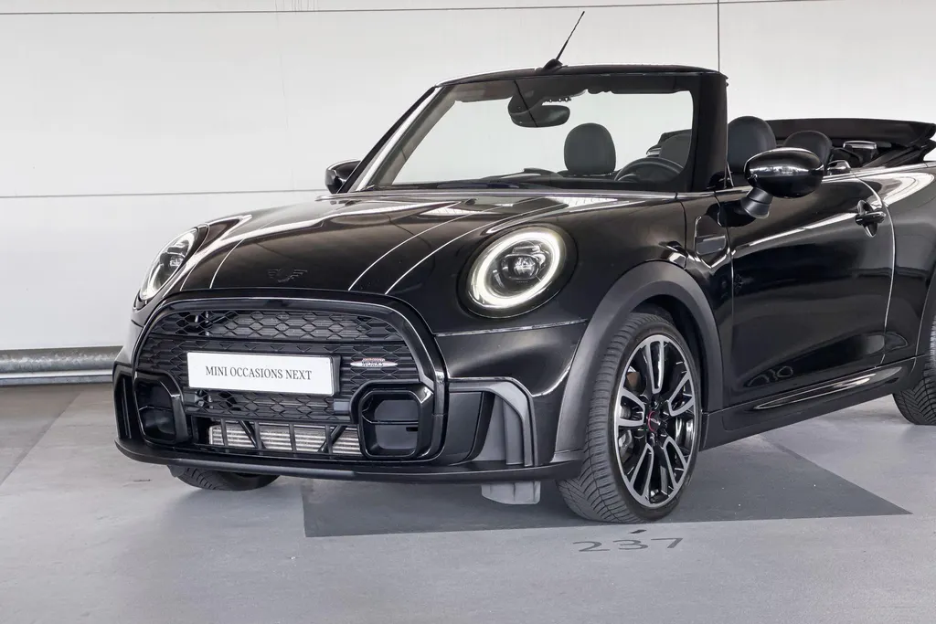 MINI Cooper Cabrio 1.5 Cooper John Cooper Works