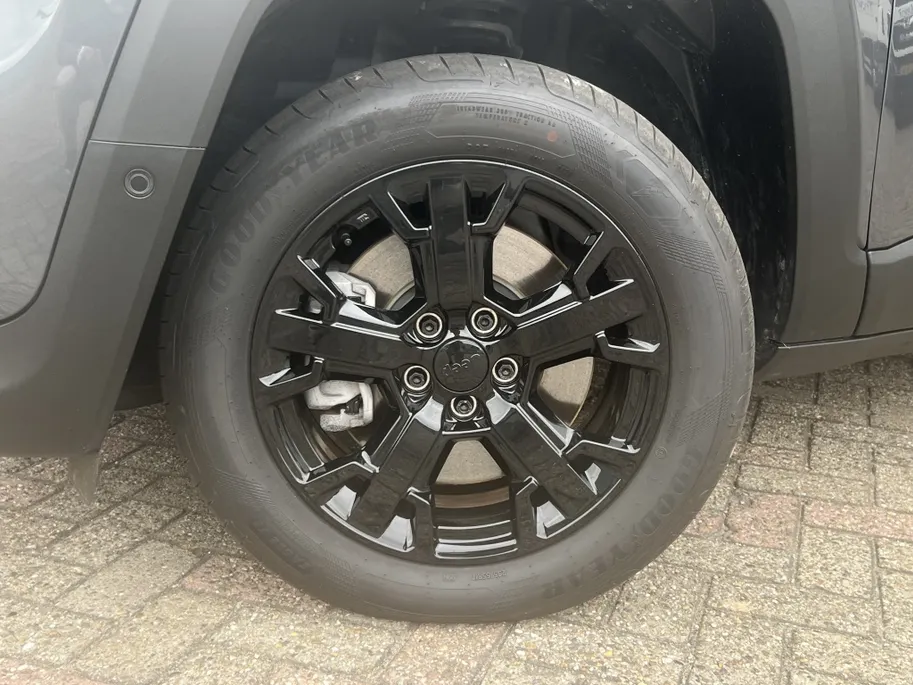 Jeep Renegade 4xe 240 PK Hybrid North Star | Pano | Safety | Winter | 18'
