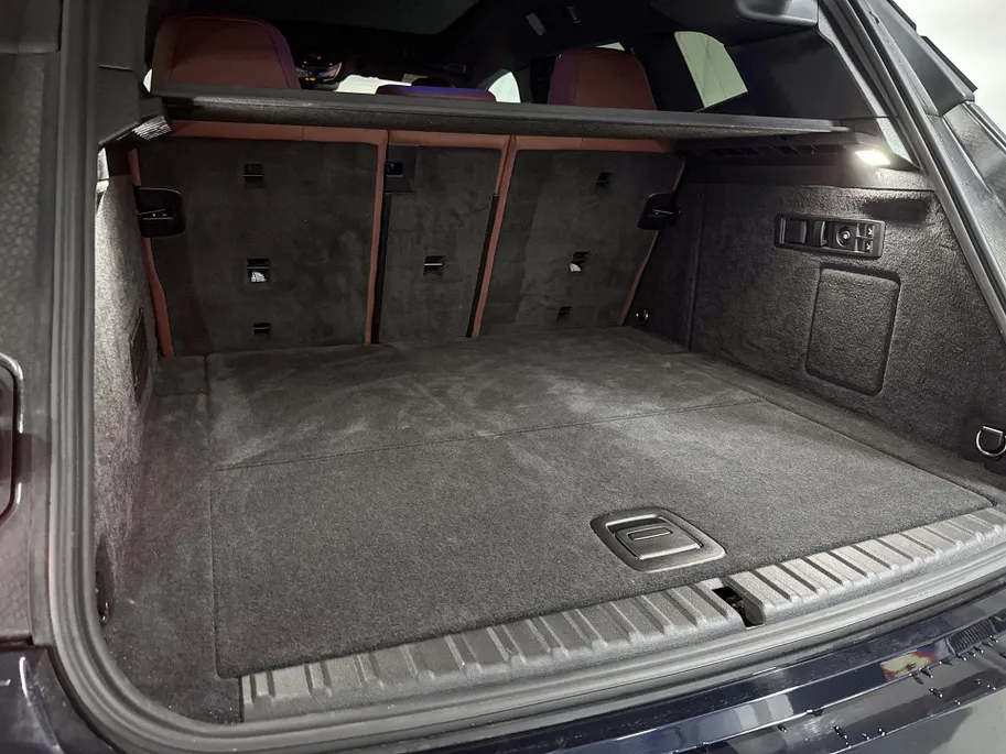 BMW iX xDrive60