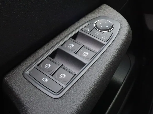 Mitsubishi Colt 1.6 HEV Intense