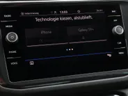 Volkswagen Tiguan 1.4 TSI eHybrid 245pk DSG Life Business · Camera · Inklap. Trekhaak · Stuur- & Stoelverwarming · Apple/Android Car Play · Elek. Achterklep ·