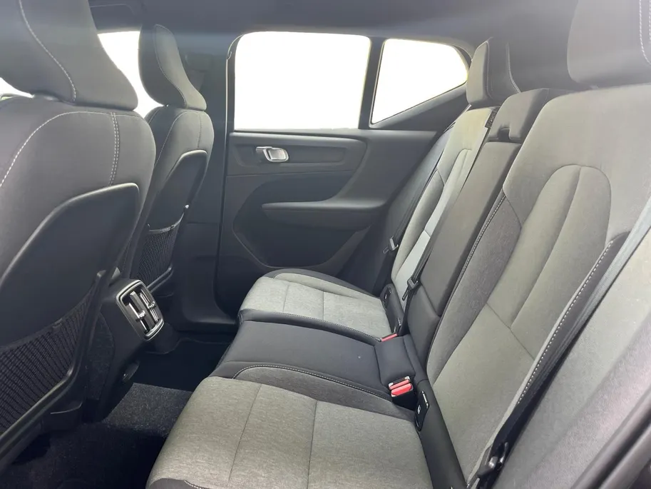 Volvo XC40 1.5 T3 Business Pro | Navigatie | Parkeercamera | Apple Carplay en Android Auto