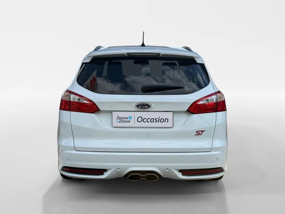 Ford Focus Wagon 2.0 EcoBoost ST-3 |Dealer onderhouden| Recaro-Stoelen | Parkeer Camera | Leder | Cruise Control | Climate Control | Parkeer Sensoren |