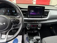 Kia Stonic 1.0 T-GDi MHEV DynamicPlusLine Automaat |  Navi | Apple Carplay/Android Auto | Metallic lak | Stoel & stuurverwarming | Fabrieksgarantie t/m 11-8-2032 + 3x 1 jaar* | NAP