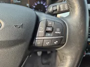 Ford Kuga 1.5 EcoBoost Titanium X | Bluetooth | Cruise Control | Climate Control | Stoelverwarming Voor en Achter | Trekhaak | LM Velgen | Parkeersensoren |