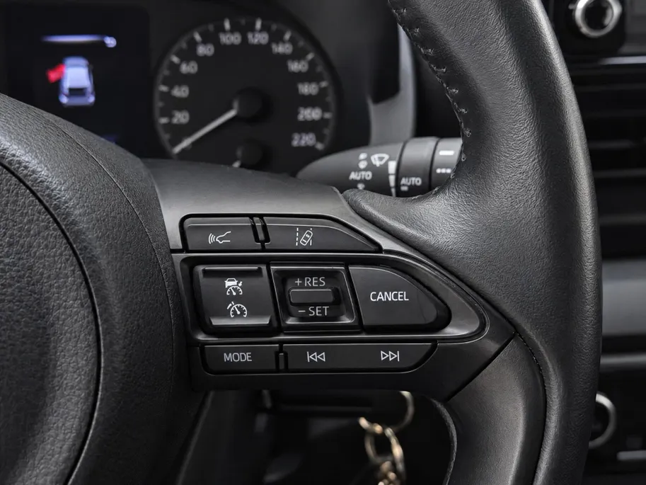 Toyota Yaris 1.5 Hybrid Active 10 jaar garantie | Dealer onderhouden | 1E EIGENAAR | HYBRIDE | ZUINIG | HOGE INSTAP | CRUISE CONTROL