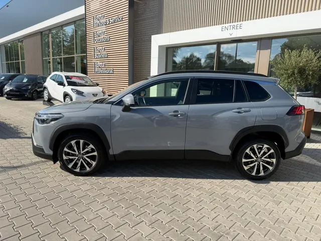 Toyota Corolla Cross Hybrid 140 Dynamic | Parkeersensoren V+A | All Seasons