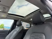 Ford Fiesta 1.0 EcoBoost Hybrid Vignale | Dealer onderhouden | NL auto | Adapt. cruise control | Pano dak | BLIS | Winter pack | Parkeersensoren voor en achter | Achteruitrijcamera | 17' lichtmetalen velgen | Bovag garantie |