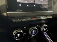 Renault Clio 145PK E-Tech Full Hybrid Esprit Alpine Automaat | DEMO | Bose Audio | Stoelverwarming | 360 Camera | Digital Cockpit | Apple CarPlay/Android Auto | Licht & Regen Sensor | Navi |