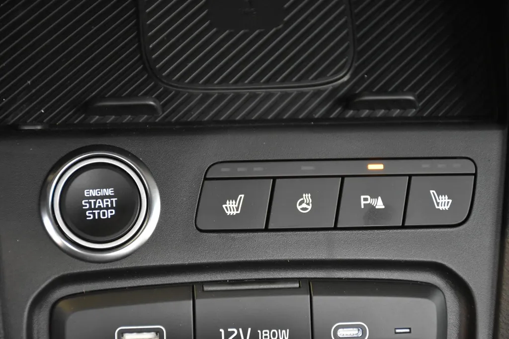Kia Stonic 1.0 T-GDi MHEV 115pk GT-Line NIEUW- SNEL LEVERBAAR!