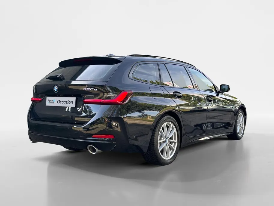 BMW 3 Serie Touring 320e | Leder |  Dealer onderhouden | Blackpack | Virtual cockpit | Camera |