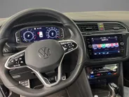 Volkswagen Tiguan 1.4 TSI 245pk DSG eHybrid R-Line Business · Apple/Android Car Play · Wegklapbare Trekhaak · Alarm · Dodehoek Detectie · Stoel-& Stuurverwarming · 19'' Inch ·
