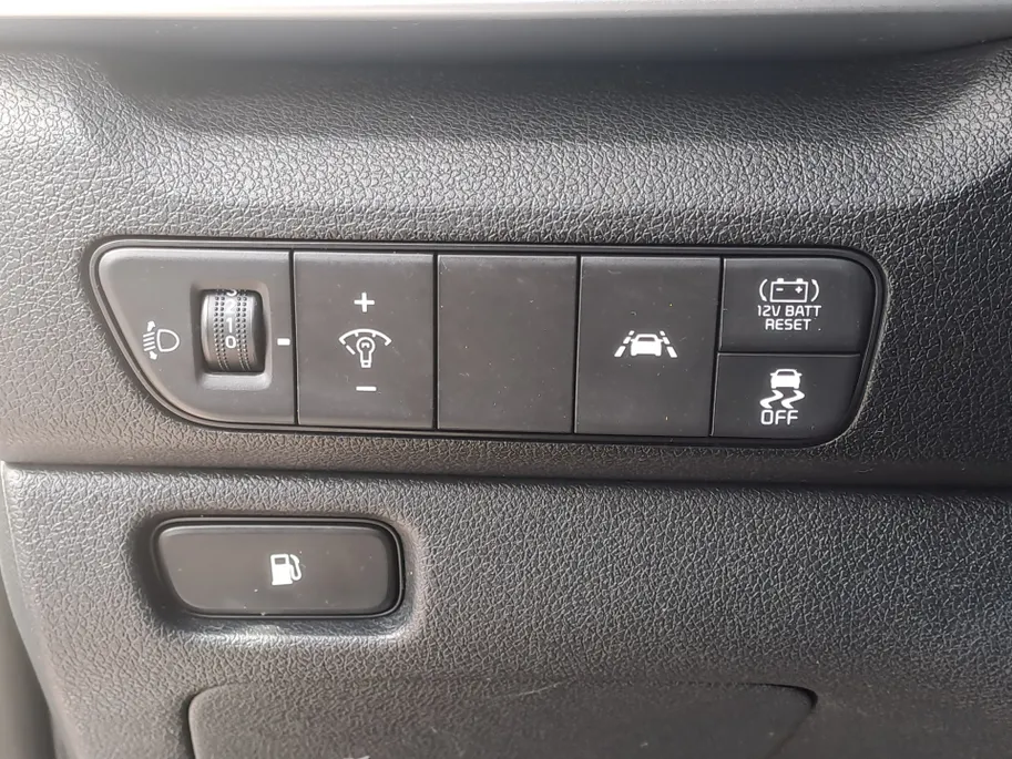 Kia Niro 1.6 GDi Hybrid DynamicLine AUTOMAAT | GROOT scherm | Navigatie | Camera | Adaptieve Cruise | Climate | Apple Carplay/Android Auto