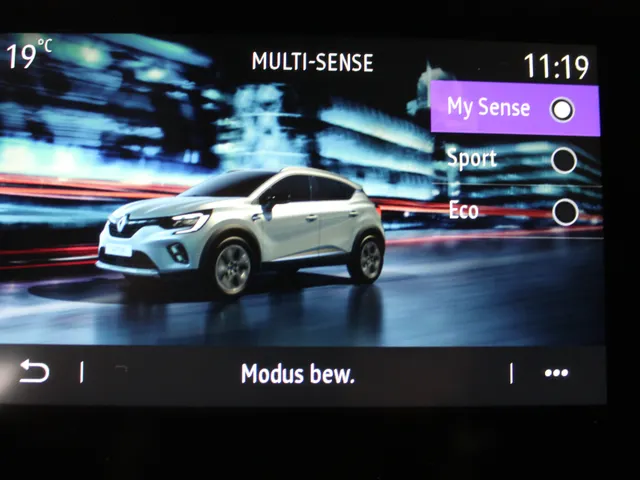 Renault Captur 1.3 TCe 140 PK Intens | Automaat | 4 seizoensbanden | parkeersensoren achter | LM Velgen | Multisense | ECC |