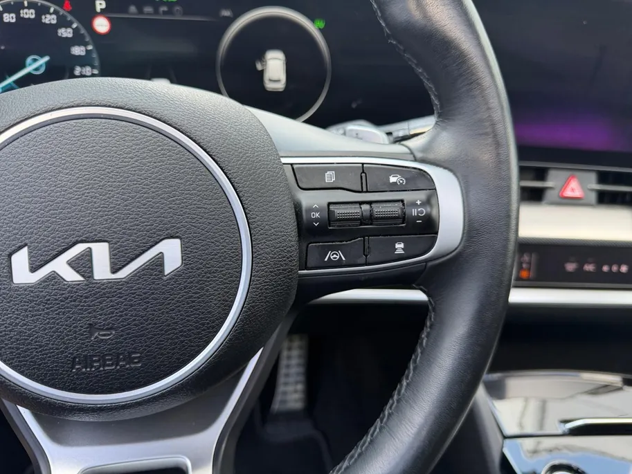 Kia Sportage 1.6 T-GDi Hybrid GT-PlusLine | Zeer compleet | Trekhaak | Panoramadak | 100% Dealer onderhouden | Stoel & Stuurverwarming |