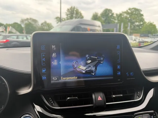 Toyota C-HR 1.8 Hybrid Style | PDC v/a | Stuur/Stoelverwarm. | Camera |