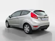 Ford Fiesta 1.25 Limited | Nieuwe Distributieriem bij aflevering | Trekhaak | All weather banden | Radio | Dealer onderhouden | Nieuwe APK | 12maanden BOVAG Garantie |