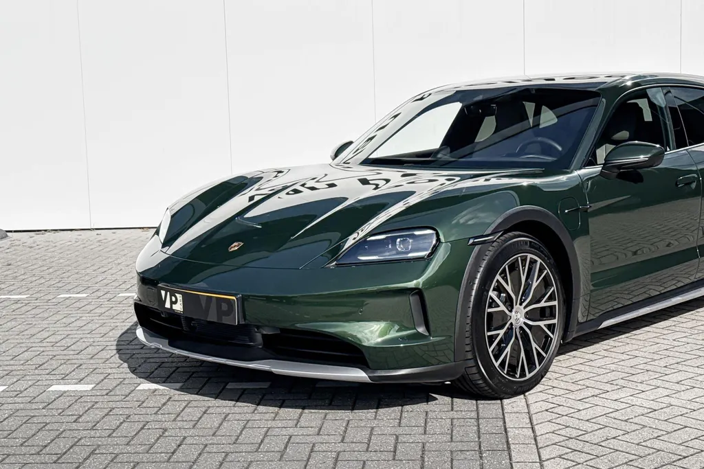Porsche Taycan Cross Turismo 4 105 kWh