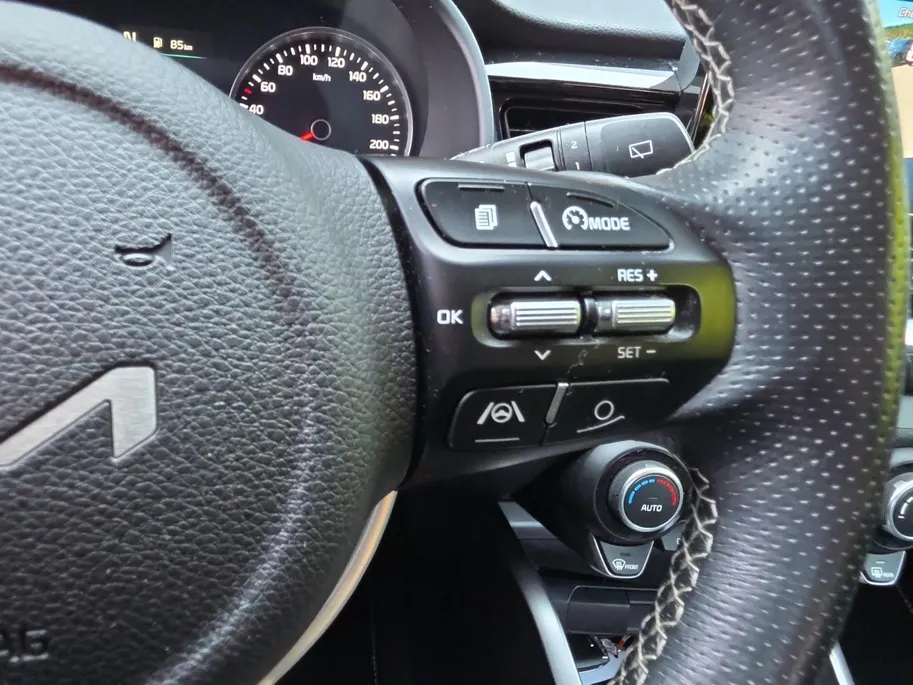 Kia Stonic 1.0 T-GDi MHEV GT-Line | Keyless | Navigatie | Climate control | Cruise control | Parkeer camera achter