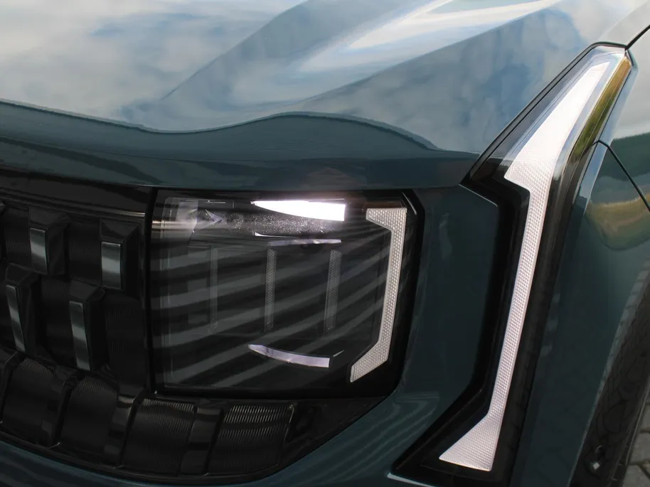Kia Seltos 1.6 T-GDi DCT7 X-Line Demo Edition | Stuur-/stoelverwarming + ventilatie | 360 Camera | Leer | Elek. stoelverstelling | Telefoonlader | LED | 19' LM |