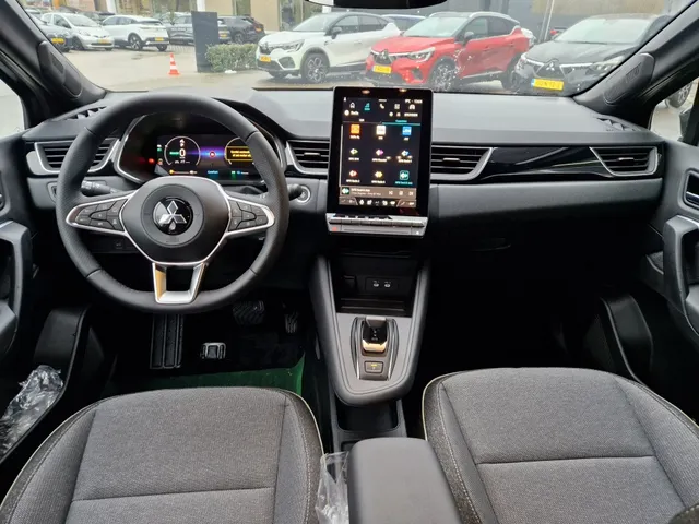 Mitsubishi Grandis 1.8i HEV First Edition