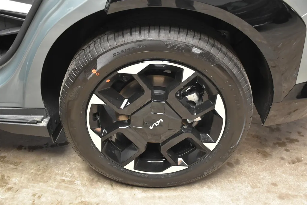 Kia EV5 81,4 kWh 217pk 2WD GT-Line Business Edition NIEUW TE BESTELLEN