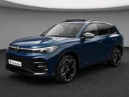 Volkswagen Tiguan 1.5 eHybrid 272pk DSG R-Line Edition · Panoramadak · Inklap. Trekhaak · 360 Camera · Leder Varenna · Elek. Stoelen + Massage · Head-Up Display · Harman Kardon · Garantie t/m 19-05-2030 of 100.000km
