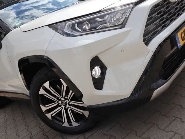Toyota RAV4 2.5 Hybrid AWD Bi-Tone